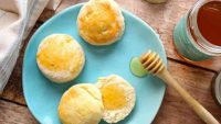 Lire la suite à propos de l’article Recette des Scones au Miel et Graines de Sésame